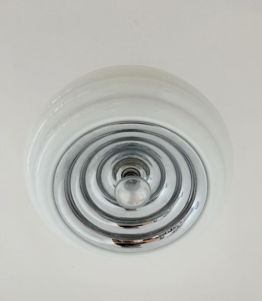 Lampadario bianco e cromo