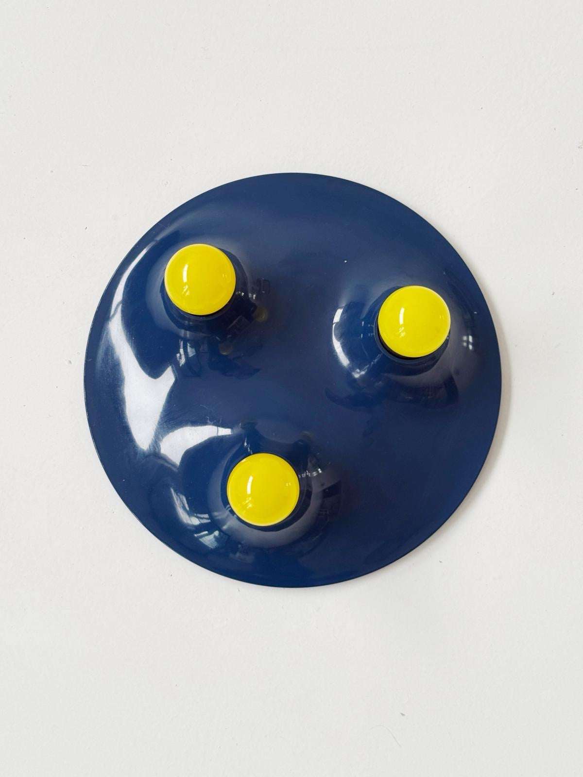 “Triteti” wall lamp – Artemide, designed by Vico Magistretti