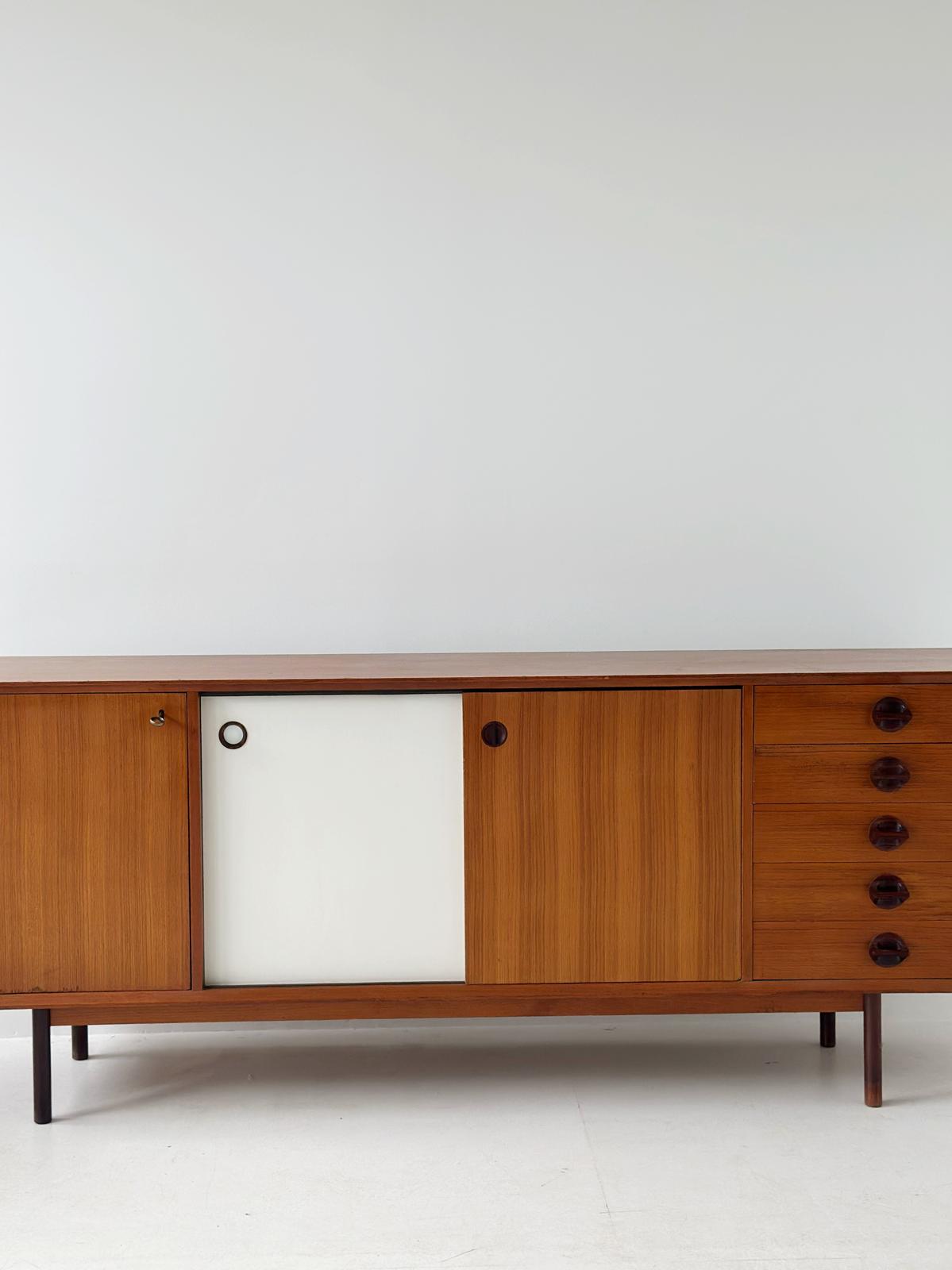 Sideboard