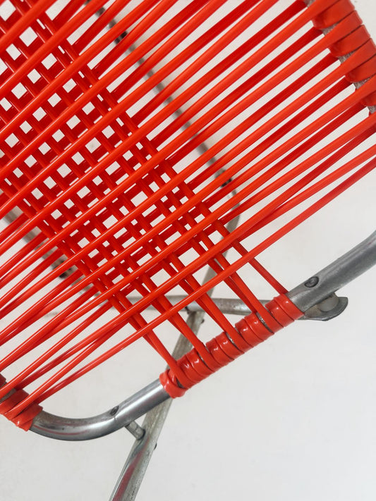 Pair of child cordoned chairs