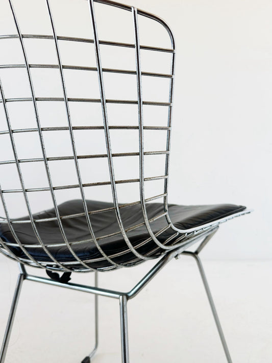 Bertoia chair, Knoll