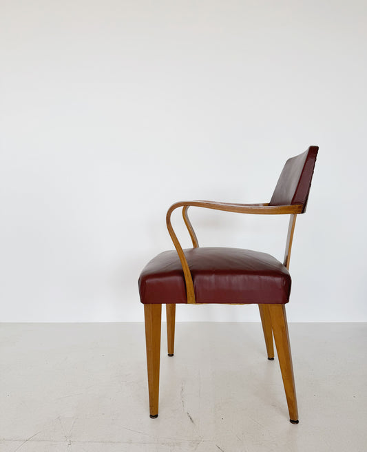 Small armchair with armrests