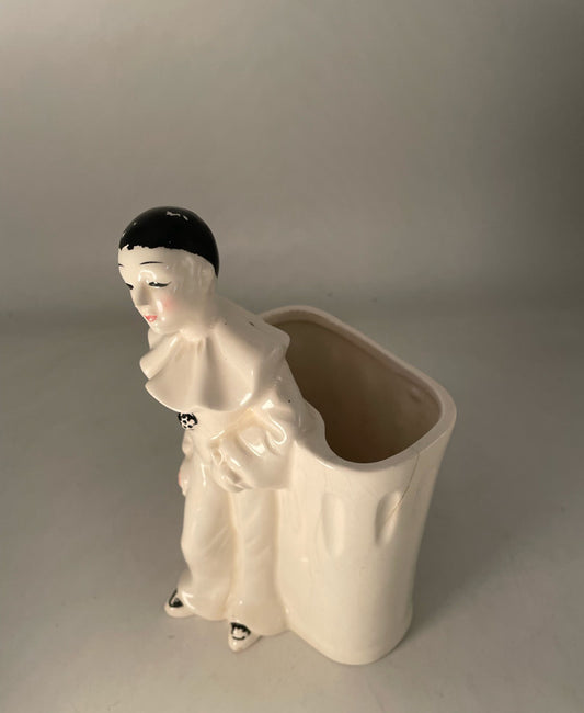 Pierrot toothbrush holder