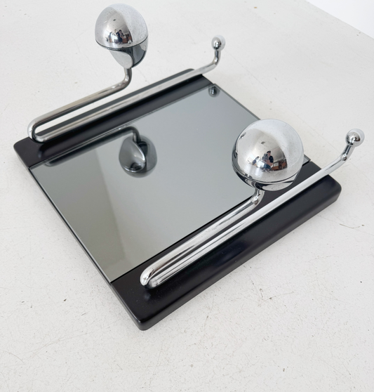 Hanger design by Willy Rizzo