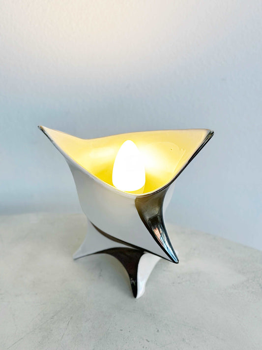 Ceramic table lamp