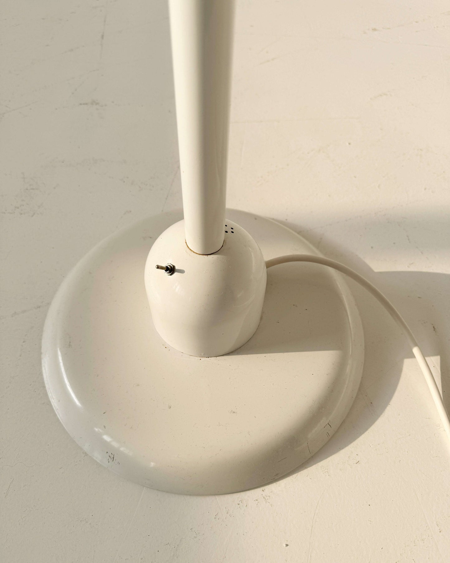 Vintage floor lamp with adjustable light