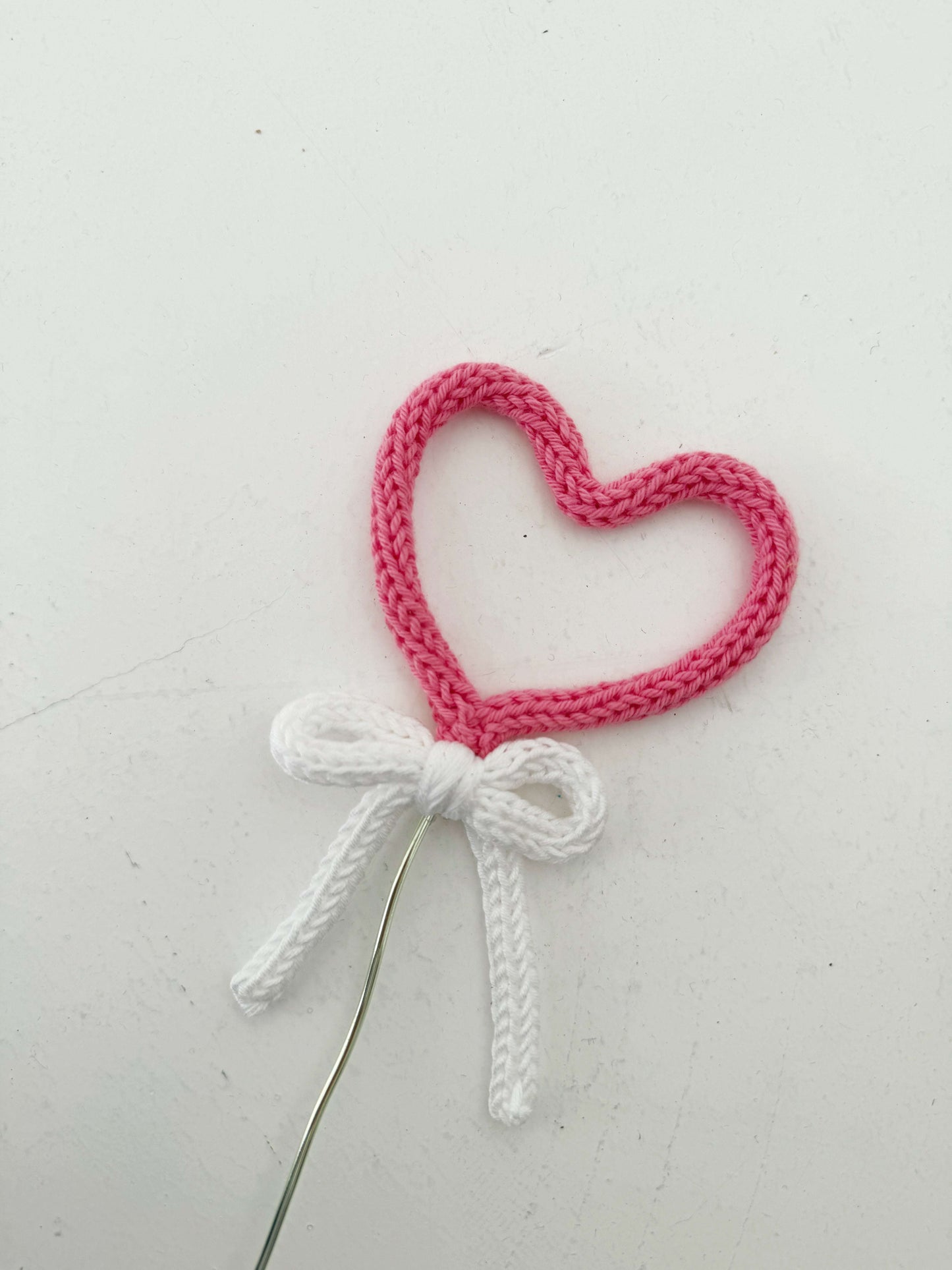 Tricotin heart plant topper – romantic handmade decoration