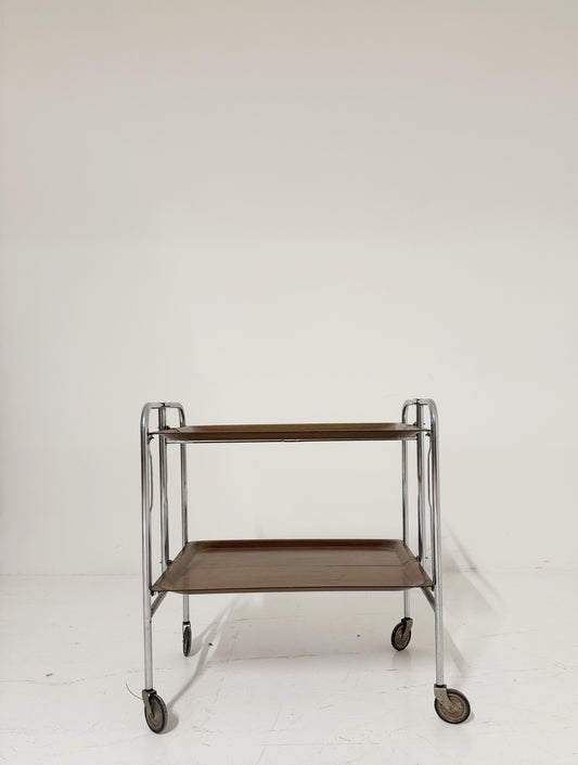 Carrello vintage pieghevole con struttura cromata