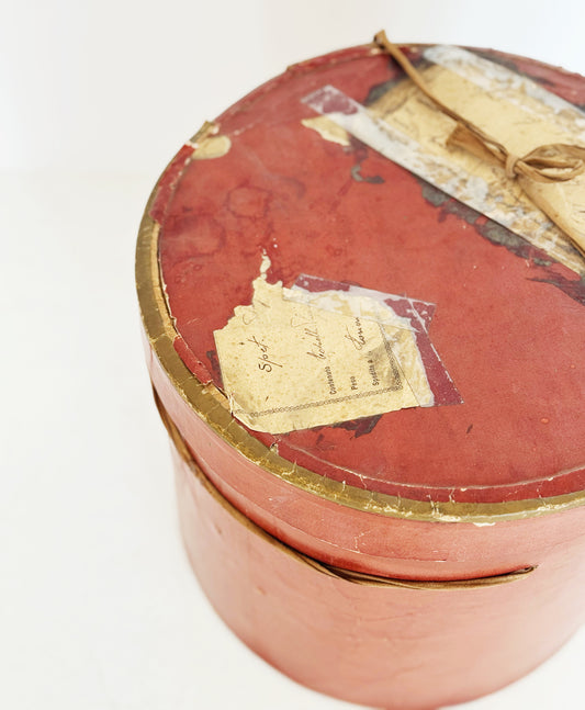 Cappelliera in cartone