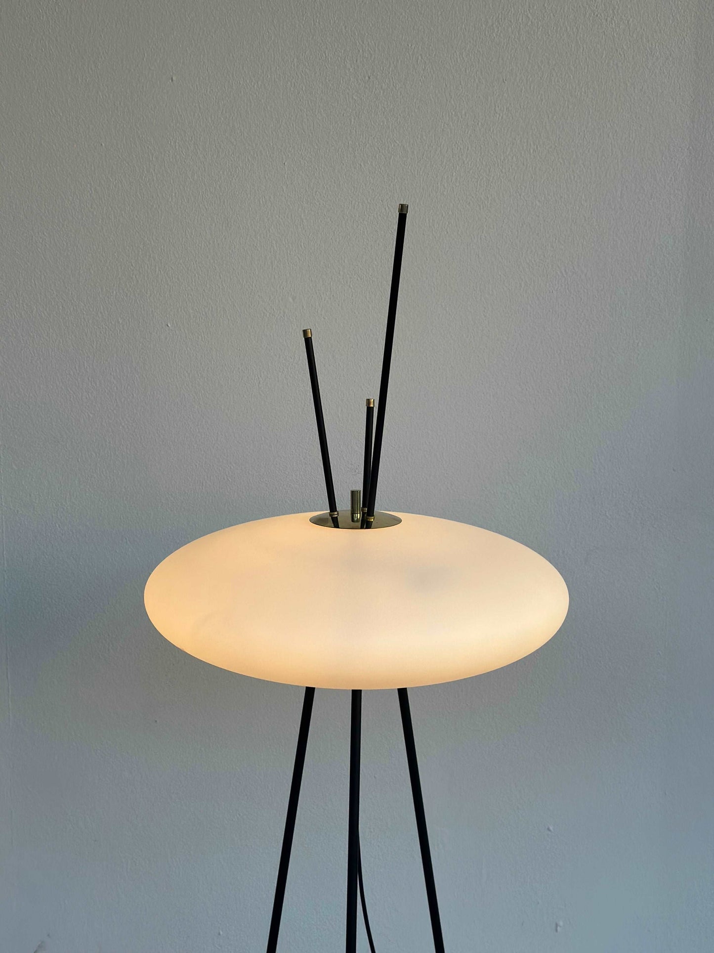 Charleston floor lamp