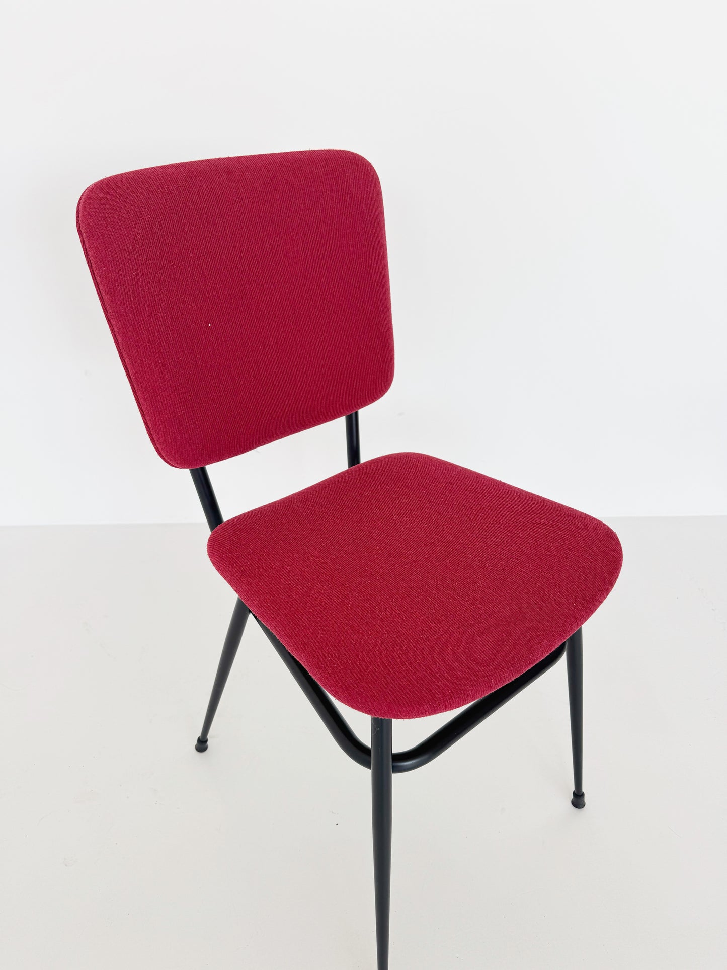 Sedia in tessuto rosso