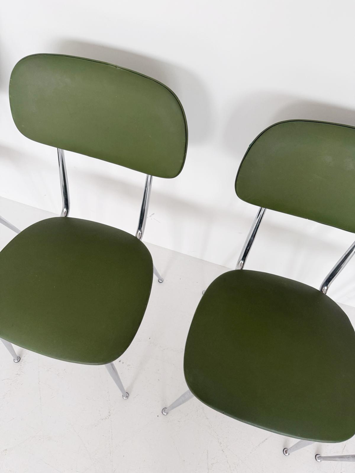 Set of 4 green vinyl chairs with chromed metal frame, 1960s