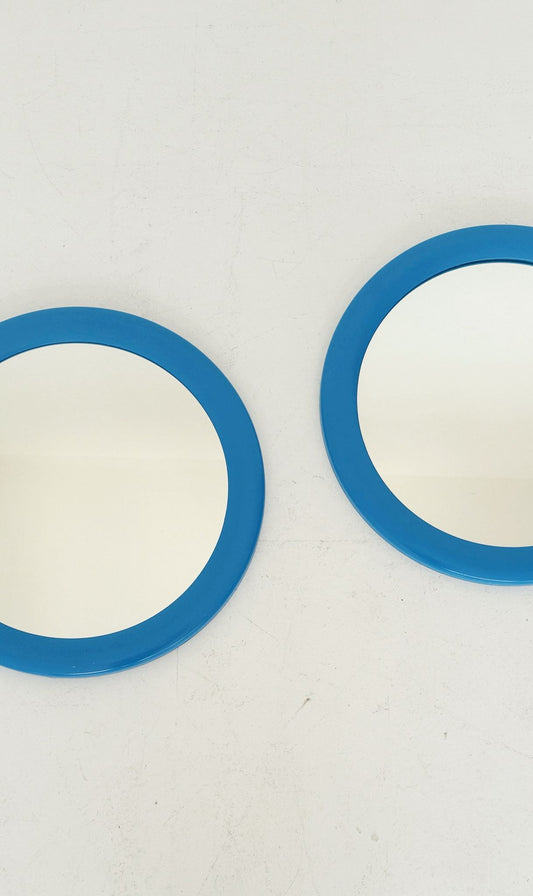 Coppia di Specchi Rotondi con Cornici in Plastica Blu – Anni '70