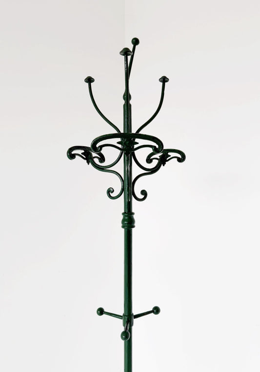 Appendiabiti da terra in ferro verniciato verde scuro.
