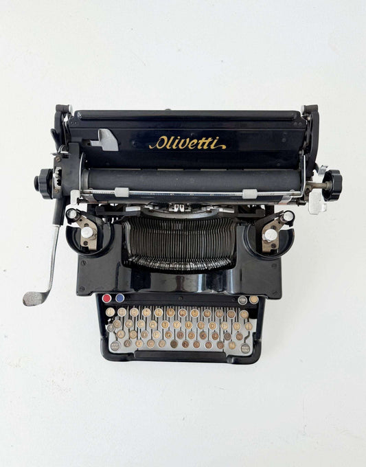Olivetti M40 Black Typewriter — 1930s