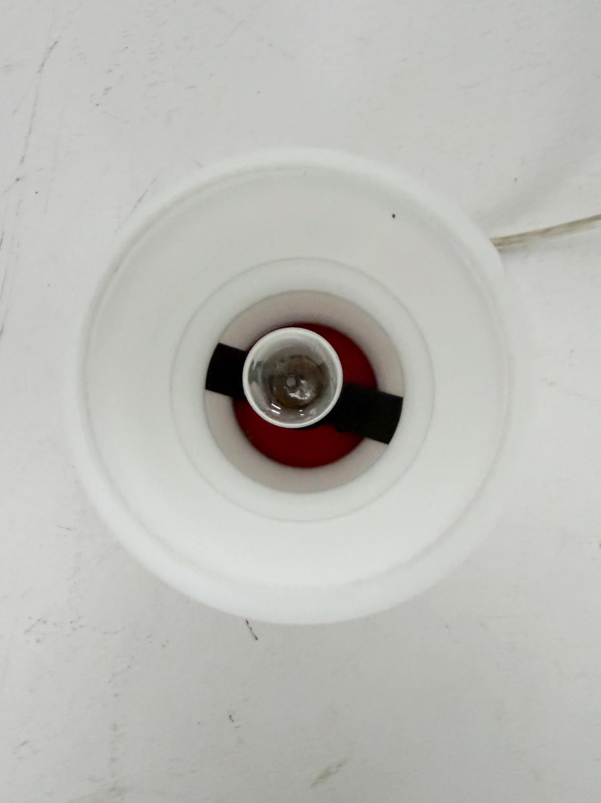 Small vintage table lamp in opaline glass and lacquered base – 1960s/70s