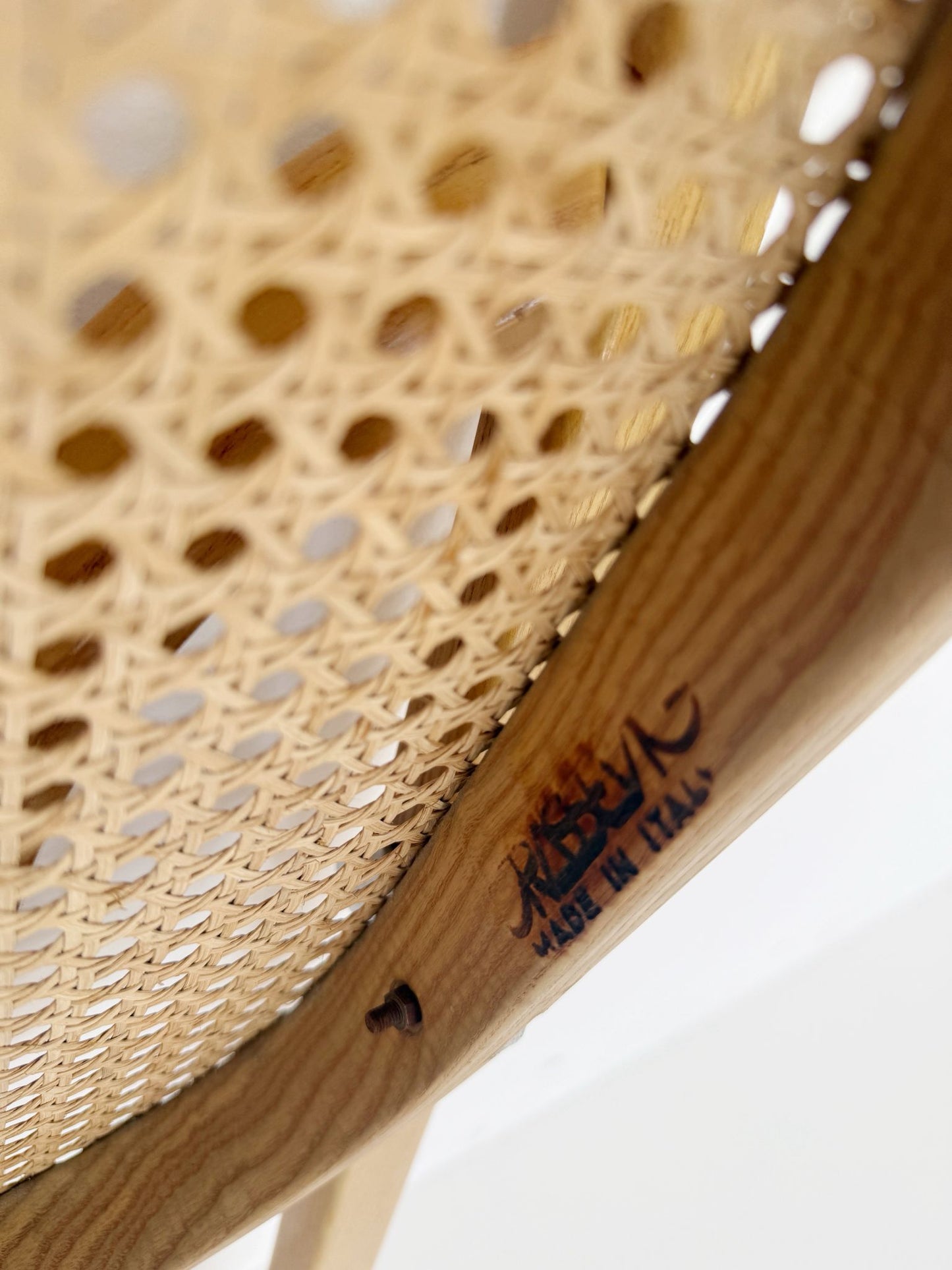 Sedia pieghevole in legno con seduta in paglia di Vienna anni '60 – Made in Italy