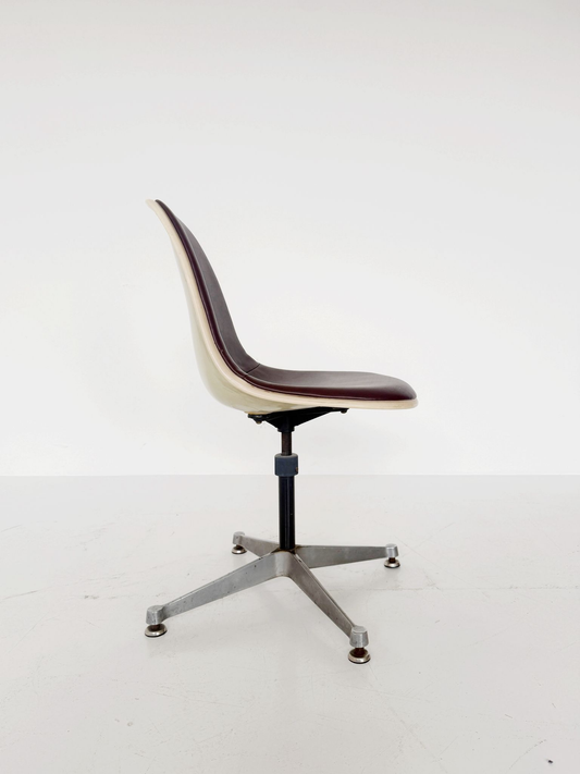 Swivel office chair, Italy, 1960s
