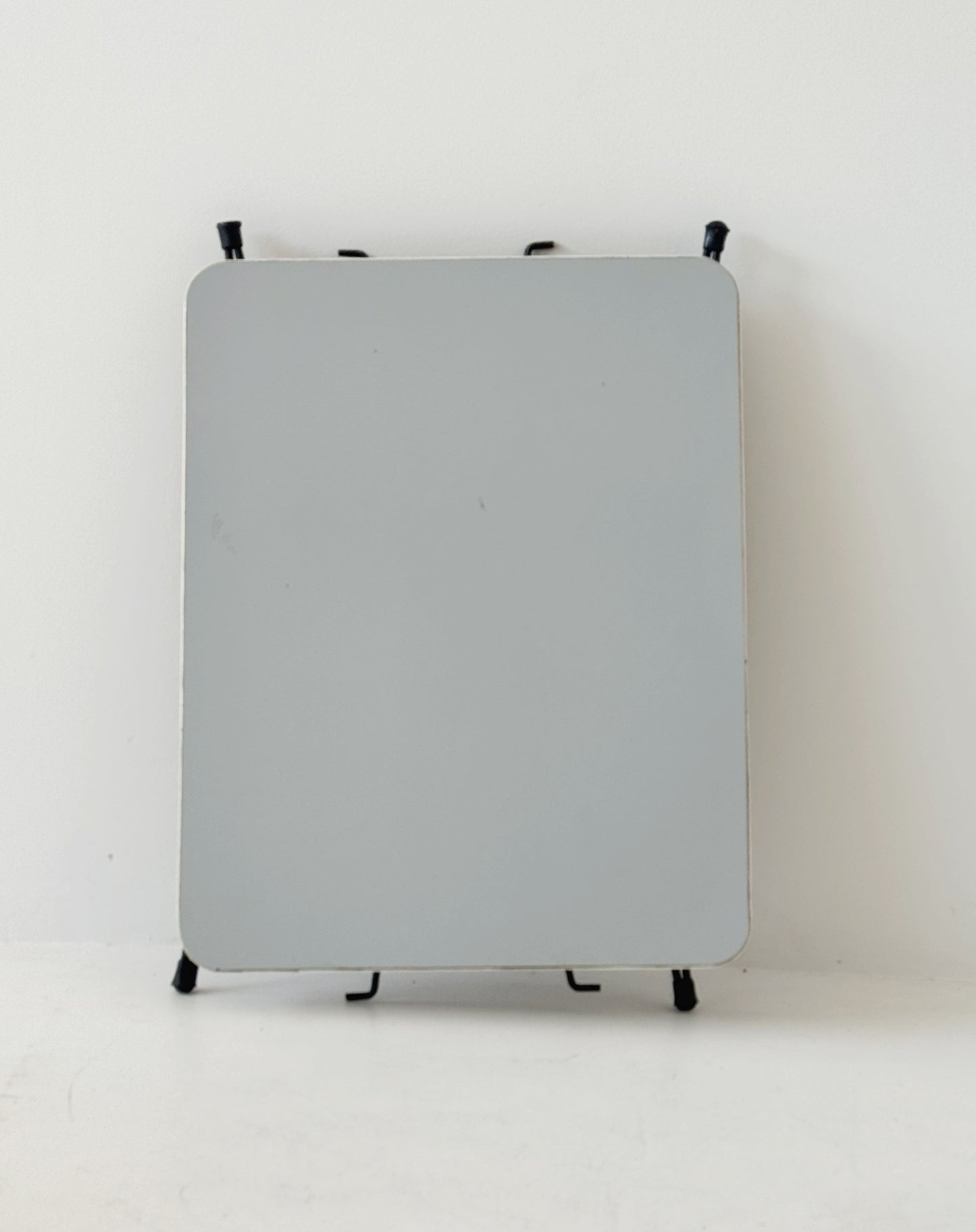 Folding coffee table