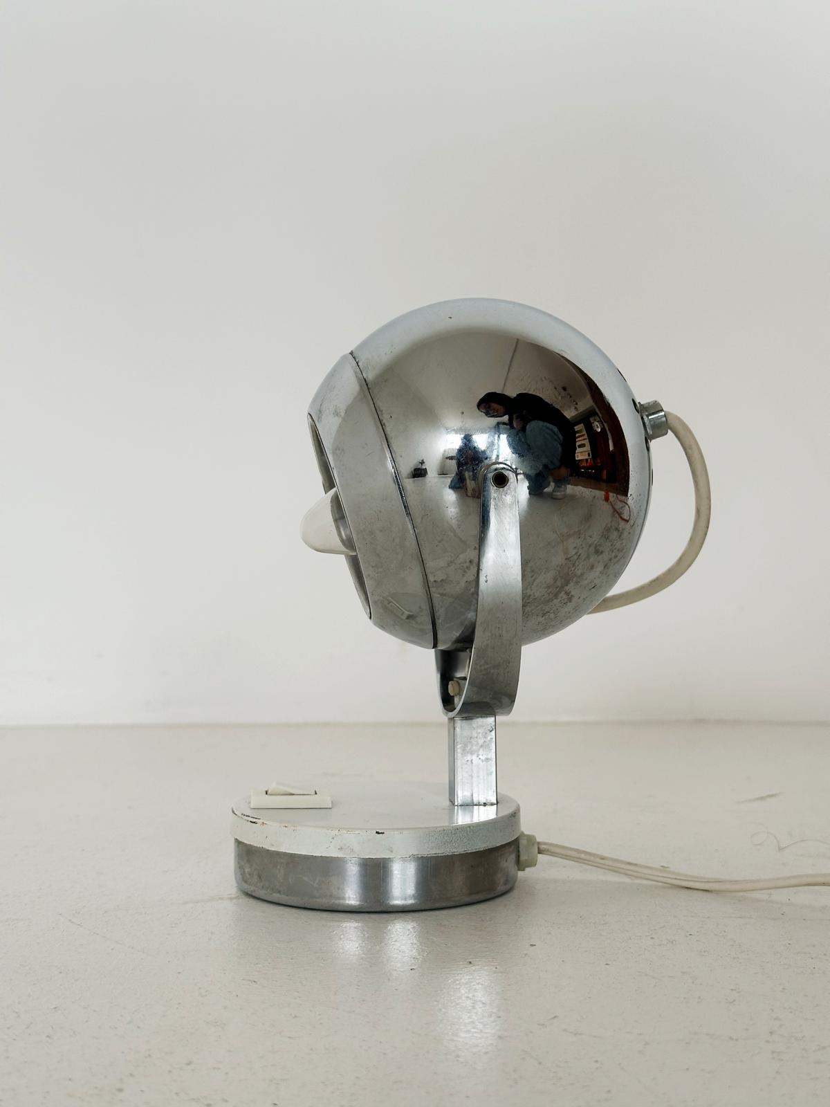 Lampada da tavolo occhio