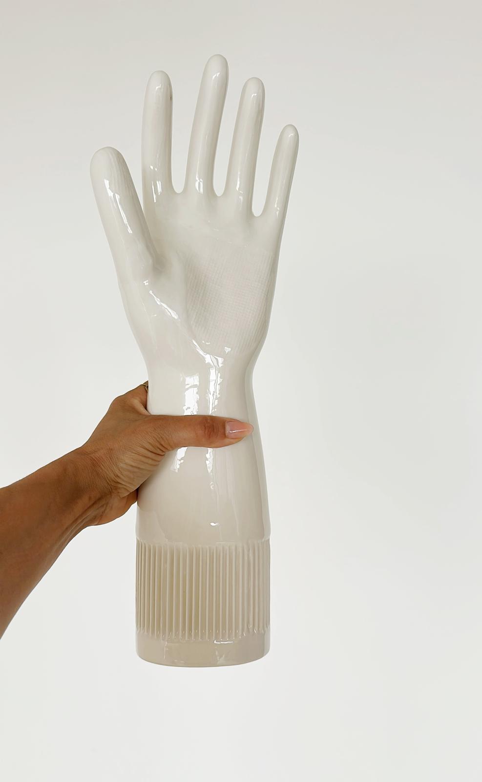 Ceramic mold/ Pirelli glove Prod. Italian, 1980
