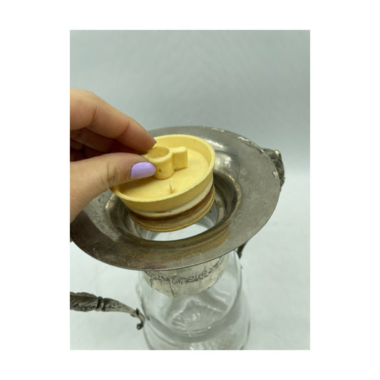 Bottiglia in metallo e vetro