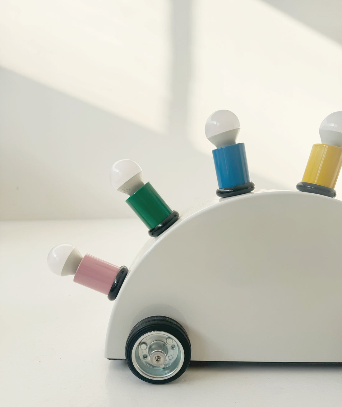 From Bauhaus to Memphis - A century of design revolutions