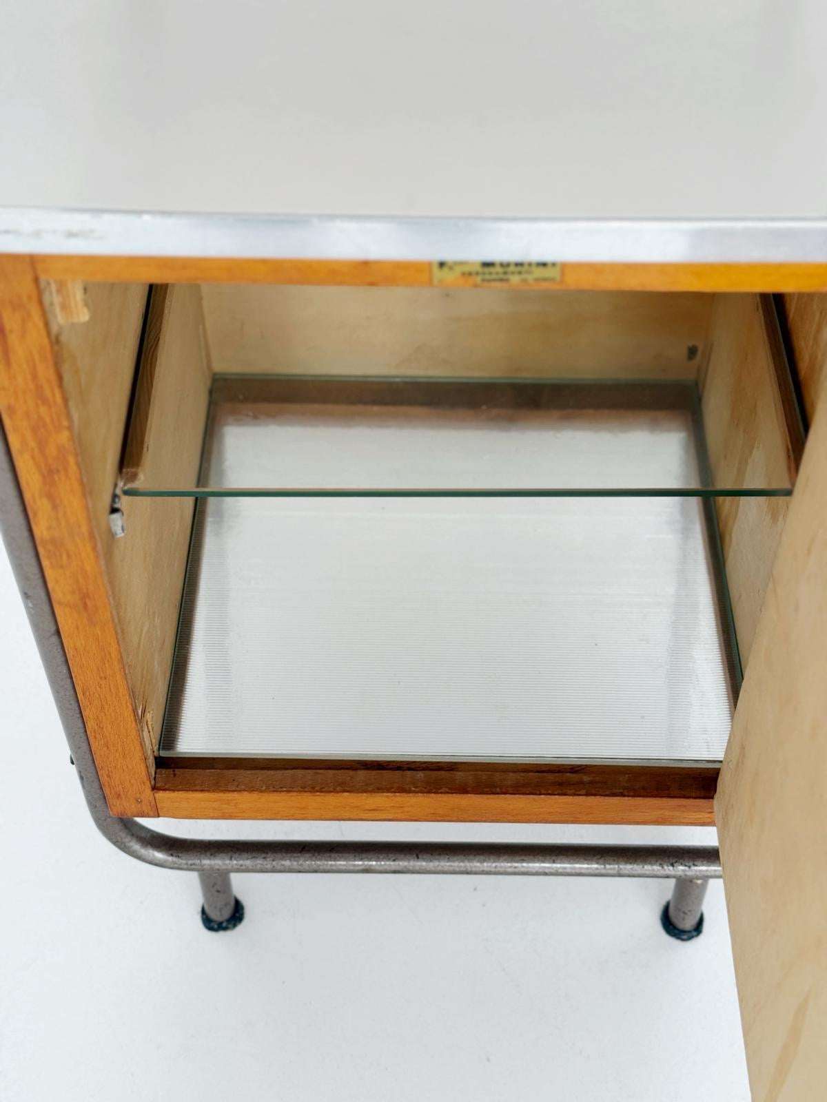 Functional Italian bedside table from the 1950s, made by F.lli Morini
