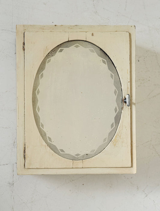 Mobiletto pensile con anta a specchio e interno rivestito in carta decorata – Italia, anni 50 / primi 60