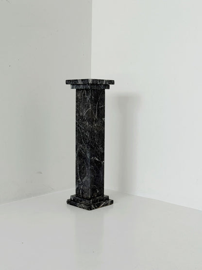 Alzatina in marmo venato nero