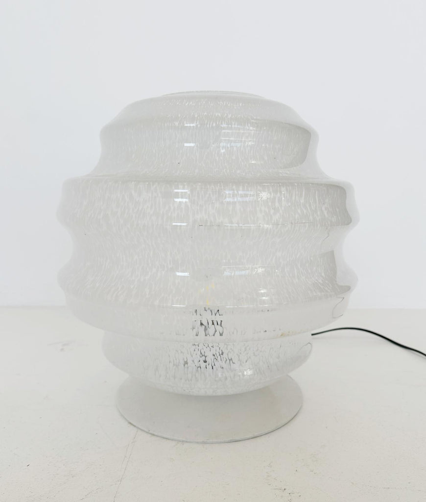 Snow effect table lamp