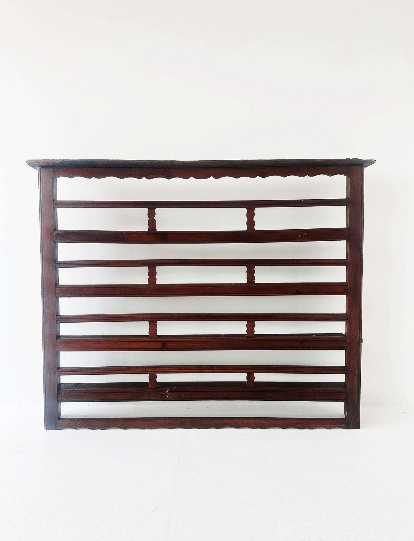 plate rack dating back to the early 1900s