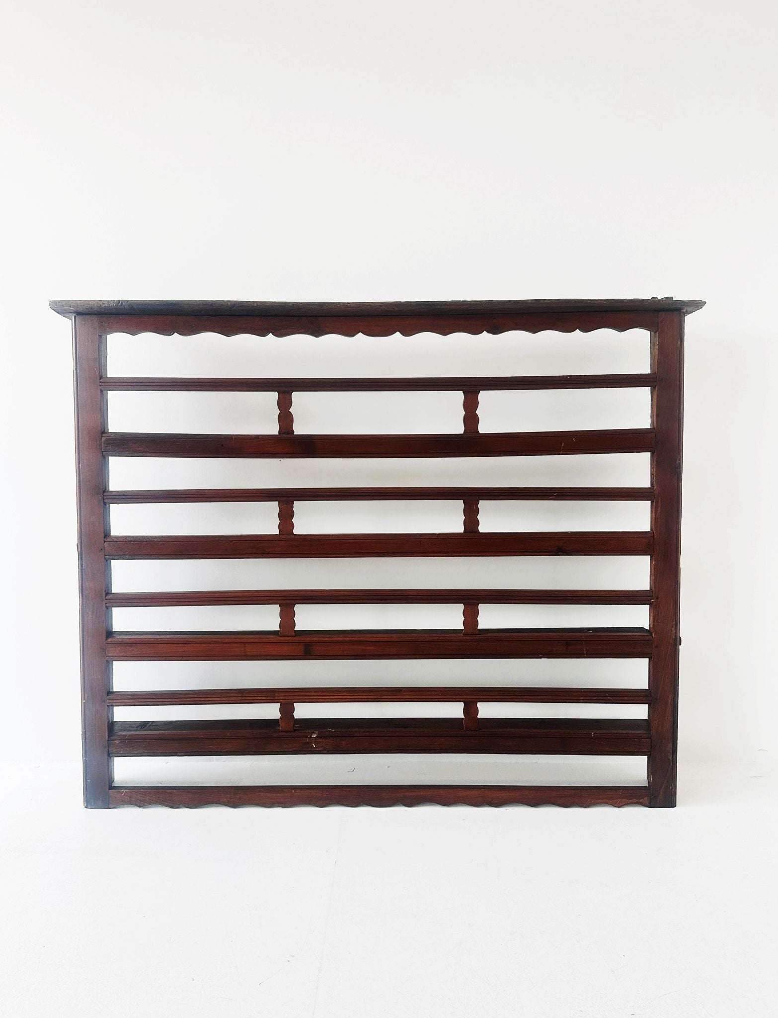 plate rack dating back to the early 1900s