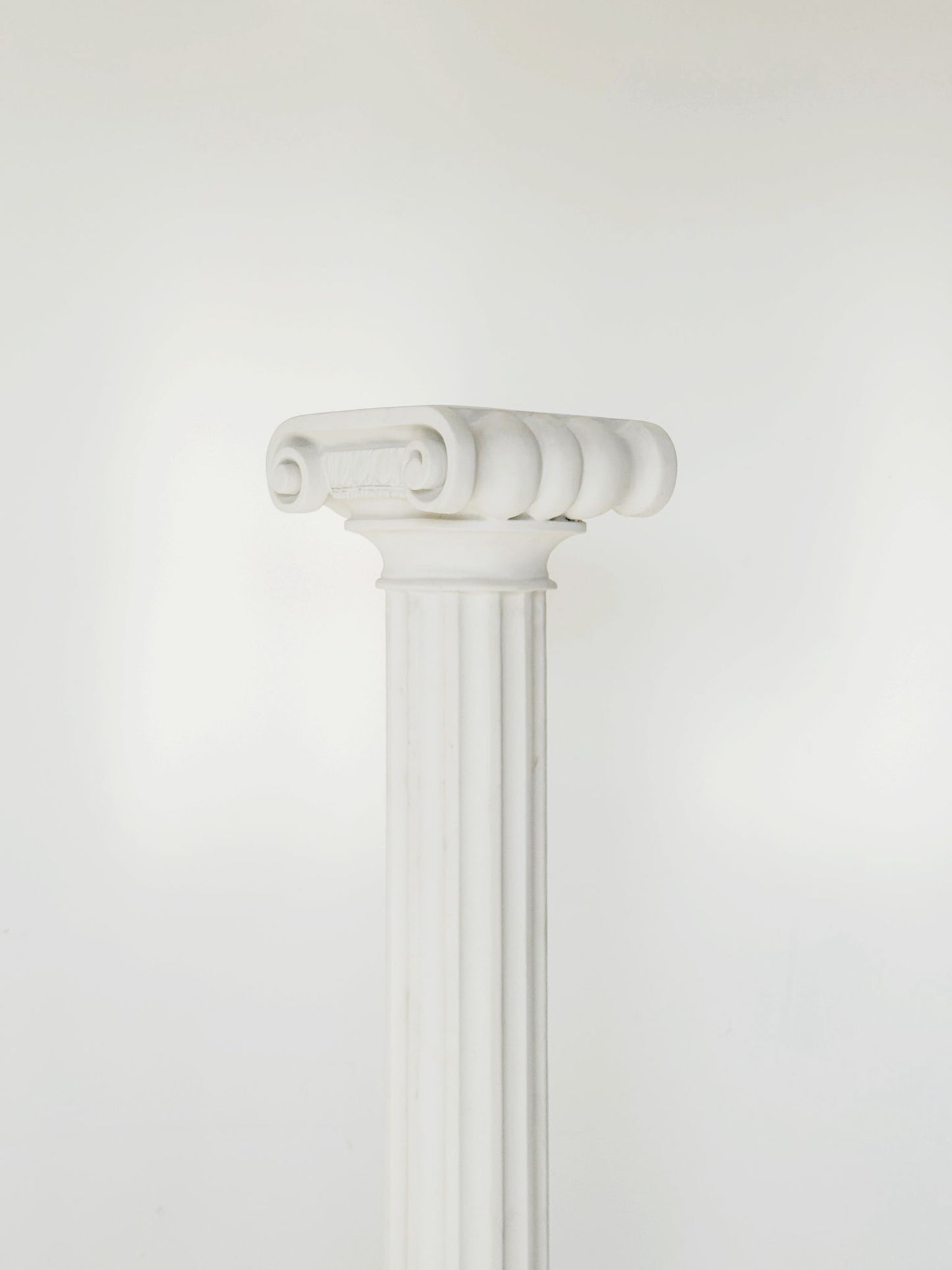 Colonna panoramica in plastica bianca