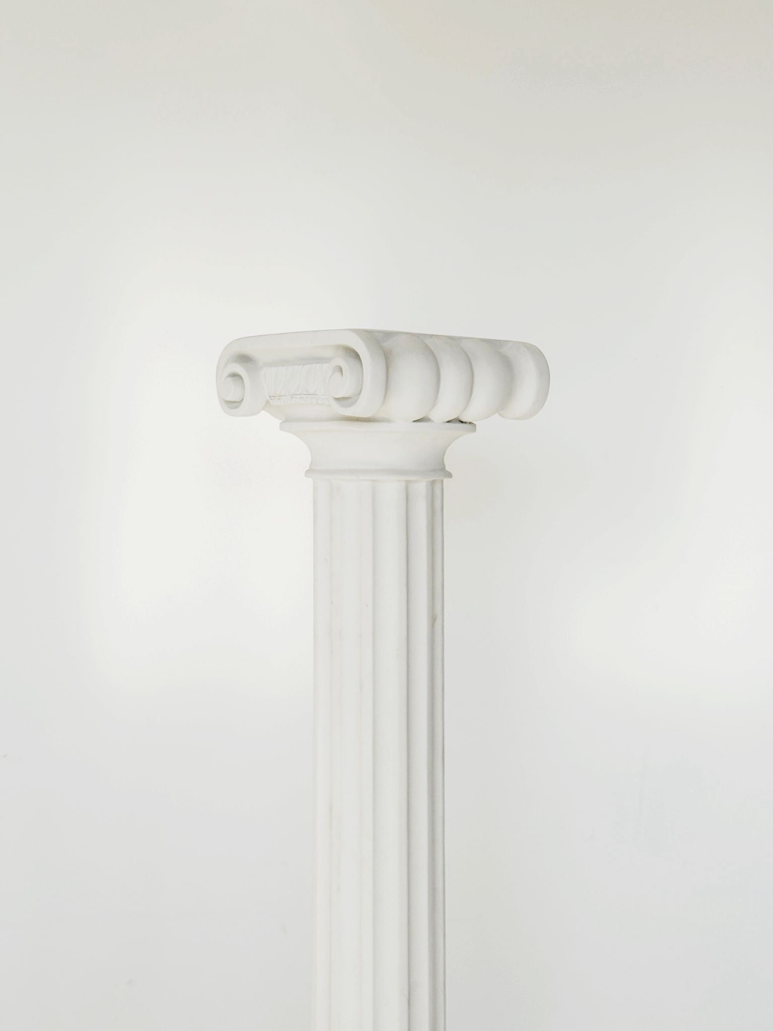 Colonna panoramica in plastica bianca