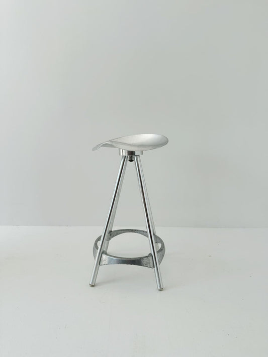 Metal stool
