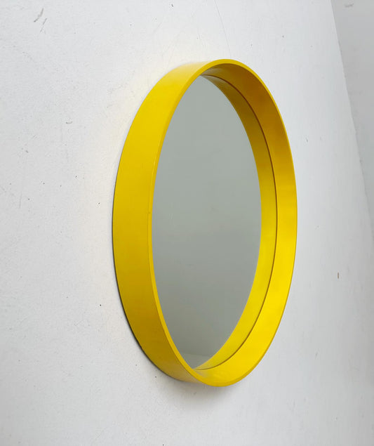 Round mirror