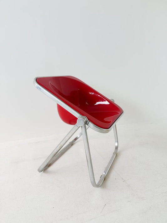 Plona armchair designed by Giancarlo Piretti for Anonima Castelli