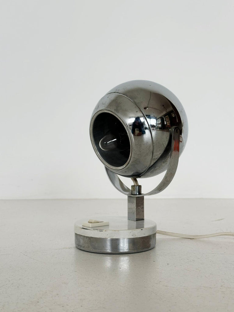 Eye table lamp