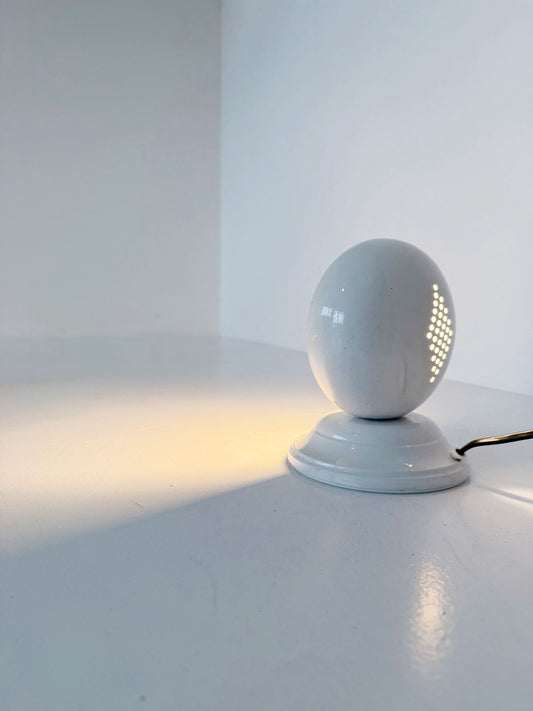 Piccola lampada da tavolo