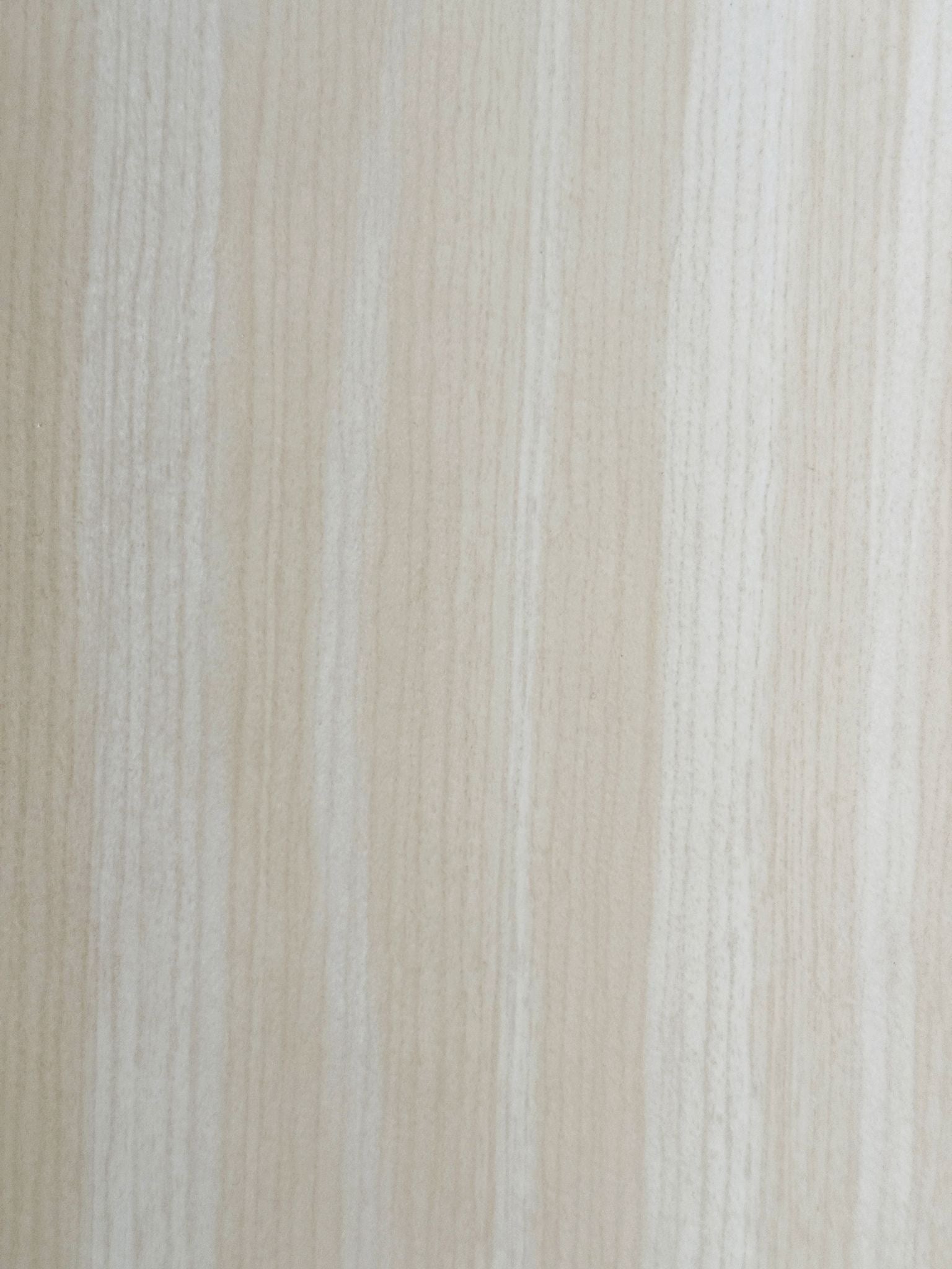 Tre sedie di formica beige