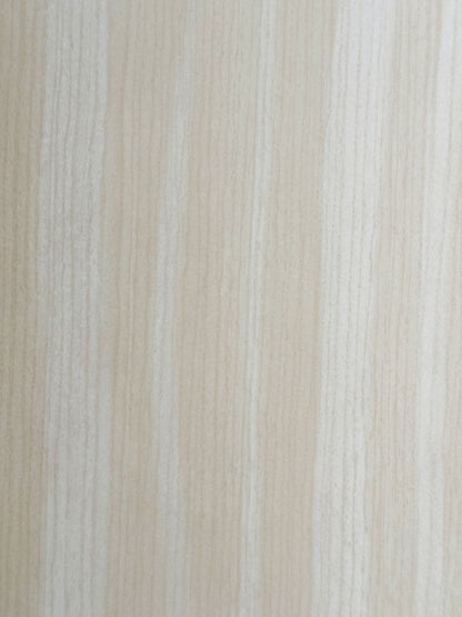 Tre sedie di formica beige