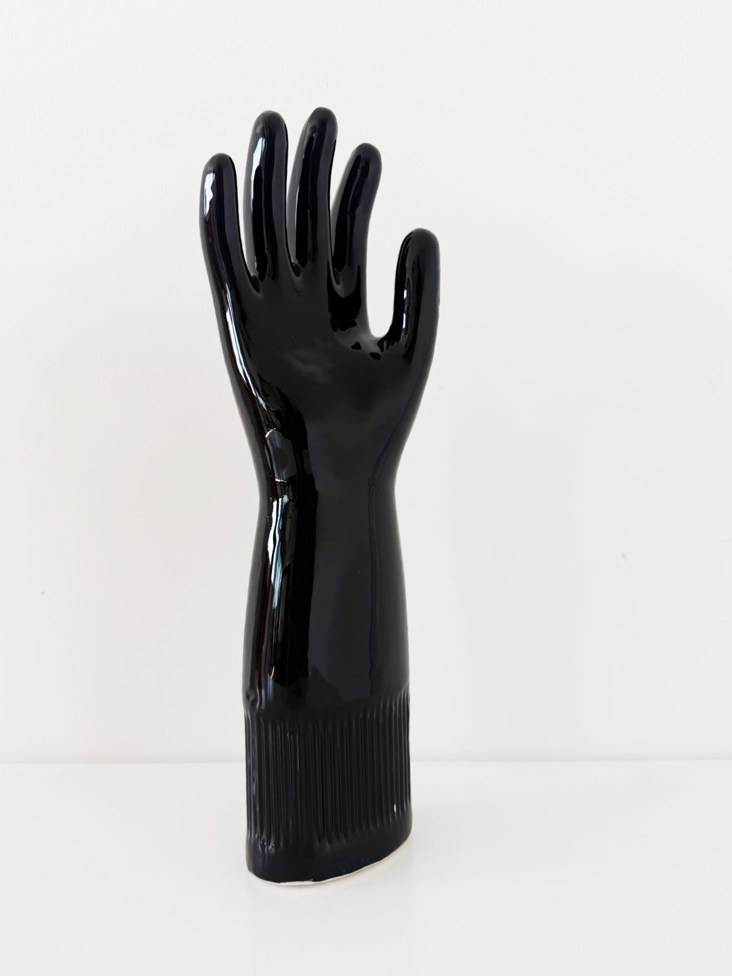Ceramic mold/ Pirelli glove Prod. Italian, 1980
