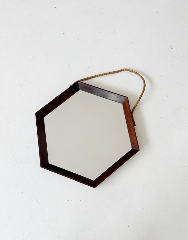 Hexagonal mirror