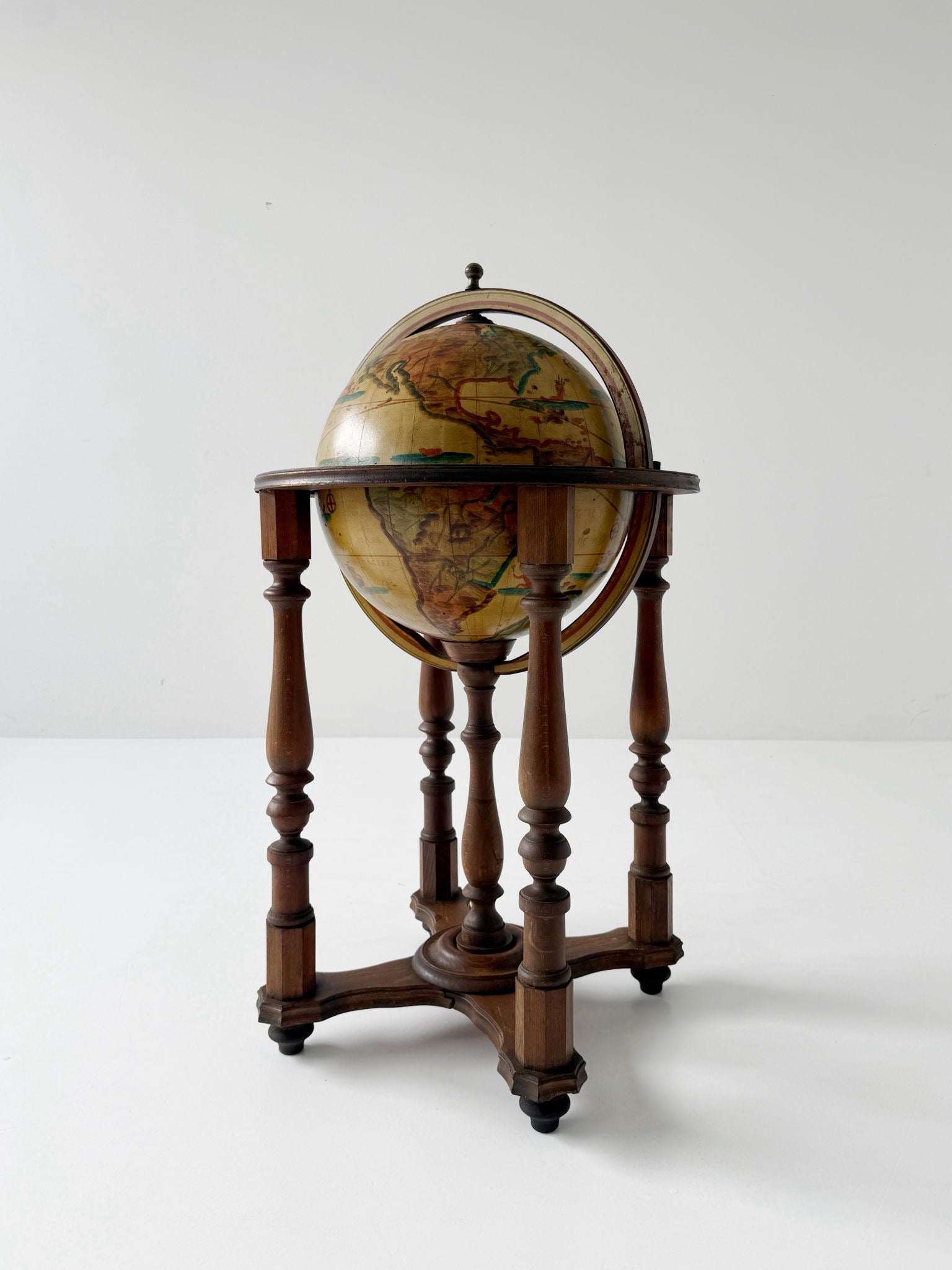 Wooden bar globe – 1960s/1970s