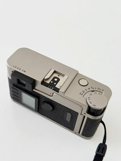 Leica CM Titanium – 35mm Film Camera
Leica Summarit 40mm f/2.4
