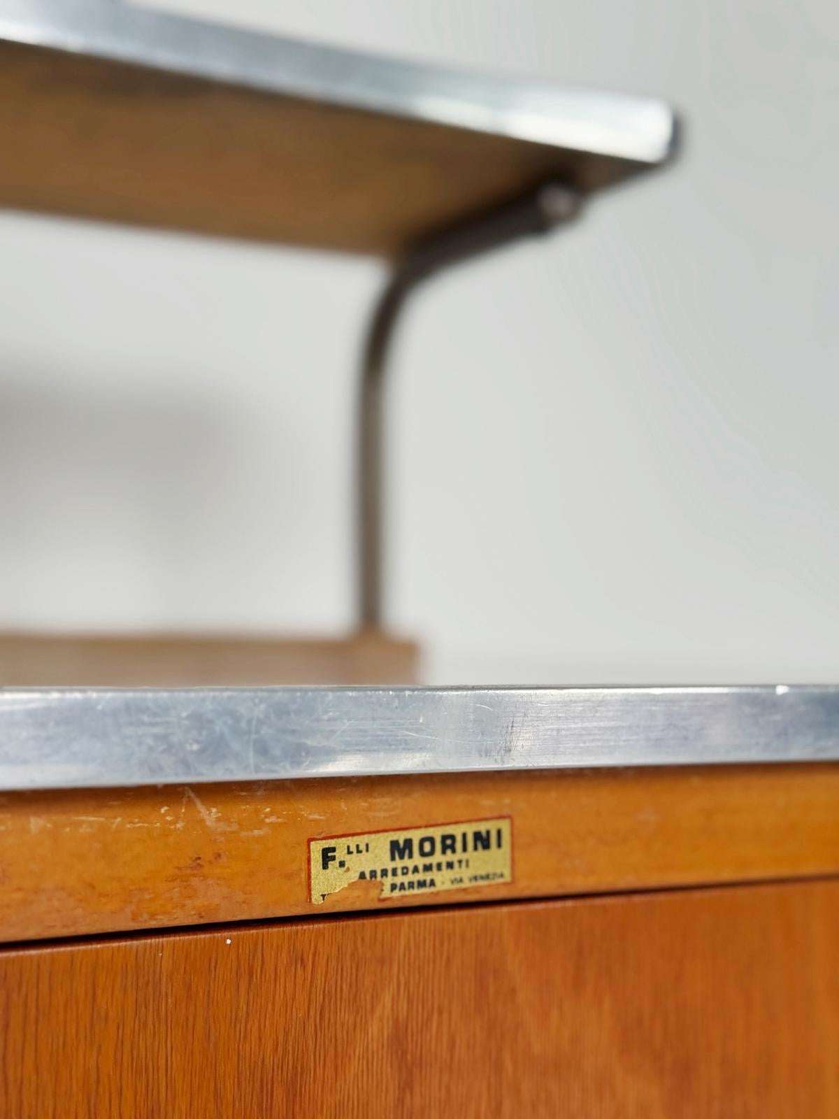 Functional Italian bedside table from the 1950s, made by F.lli Morini