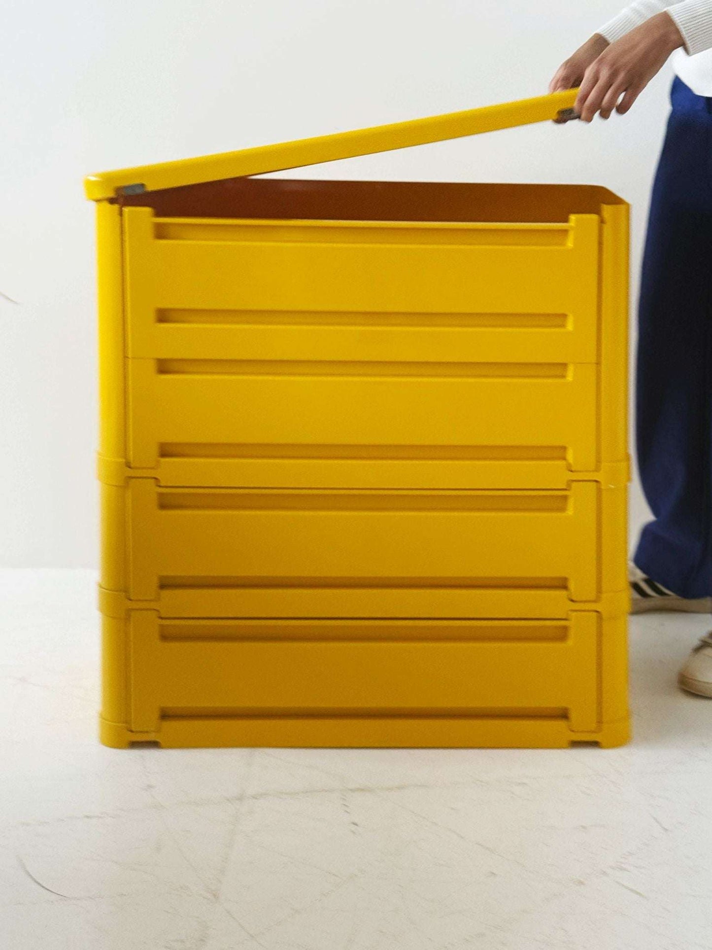 Kartell – Model 4963