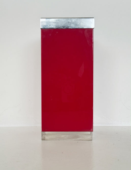 Vaso in plexiglass rosso 1970