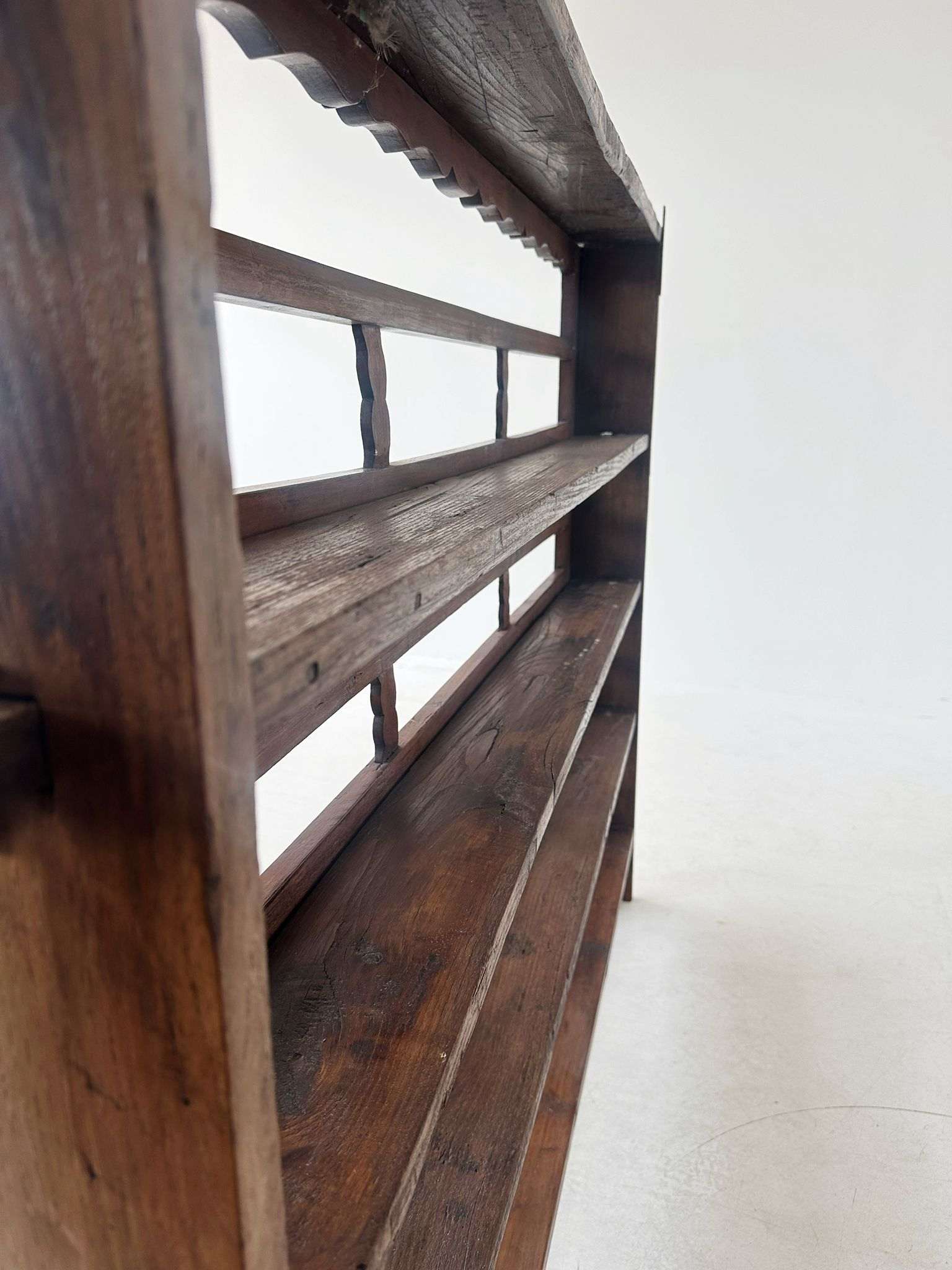 plate rack dating back to the early 1900s